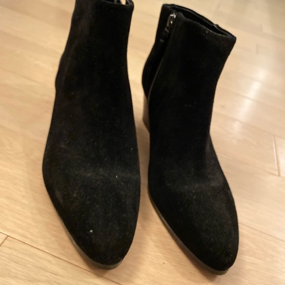 Banana Republic Suede Low Heel Boot - Picture 2 of 6